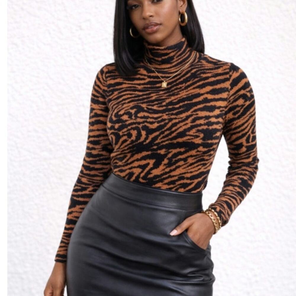 Ann Taylor Mockneck Sweater Women's Size S Tiger Jacquard Soft NWT Casual Office